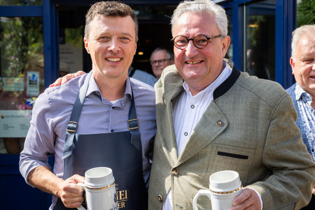565 Jahre Meißner Schwerter Privatbrauerei, Frühschoppen mit Blasmusik und Faßanstich mit Markus Renner und Eric Schäffer