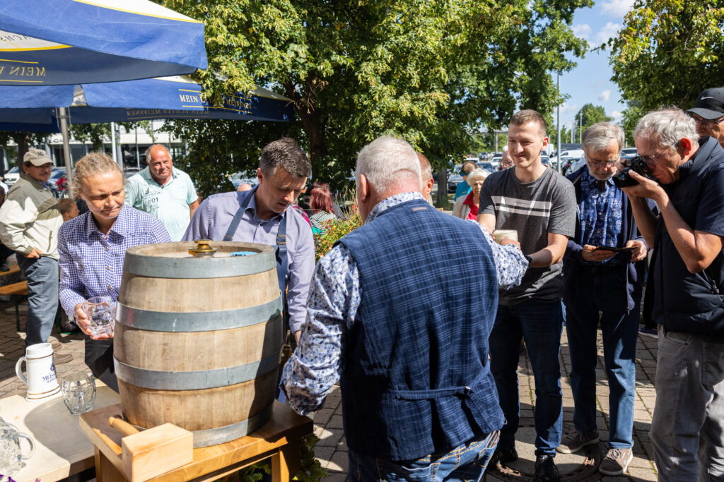 565 Jahre Meißner Schwerter Privatbrauerei, Frühschoppen mit Blasmusik und Faßanstich mit Markus Renner und Eric Schäffer
